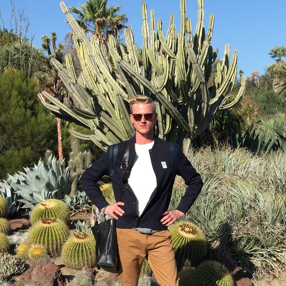 Meet your Posher, Blake - Picture 1 of 2